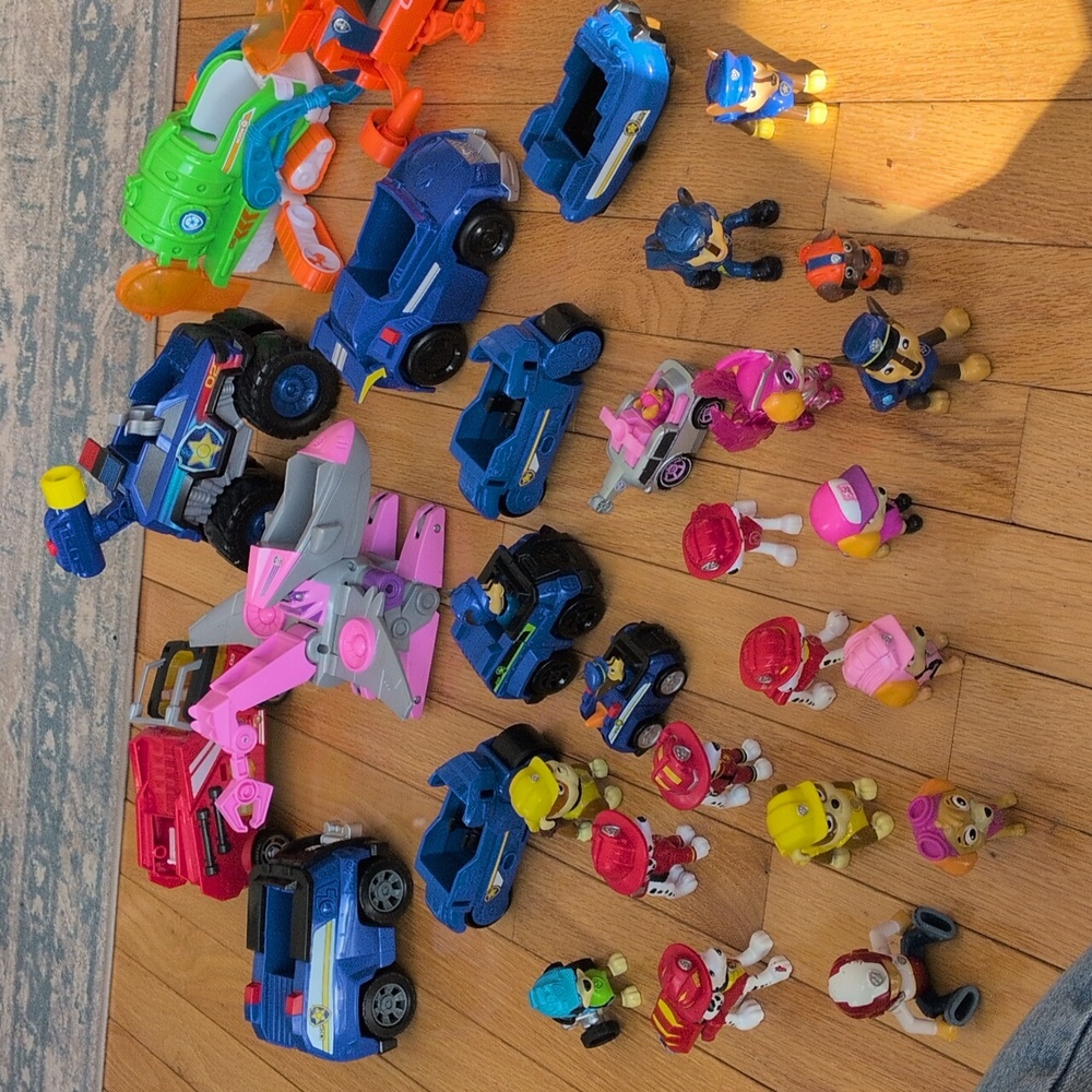 Paw Patrol Mixed Lot Vehicles And Figures